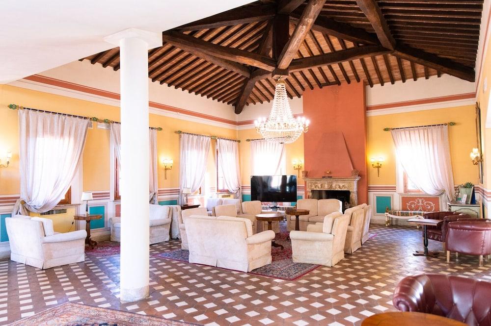 Il Piccolo Castello Hotel Monteriggioni Exterior photo