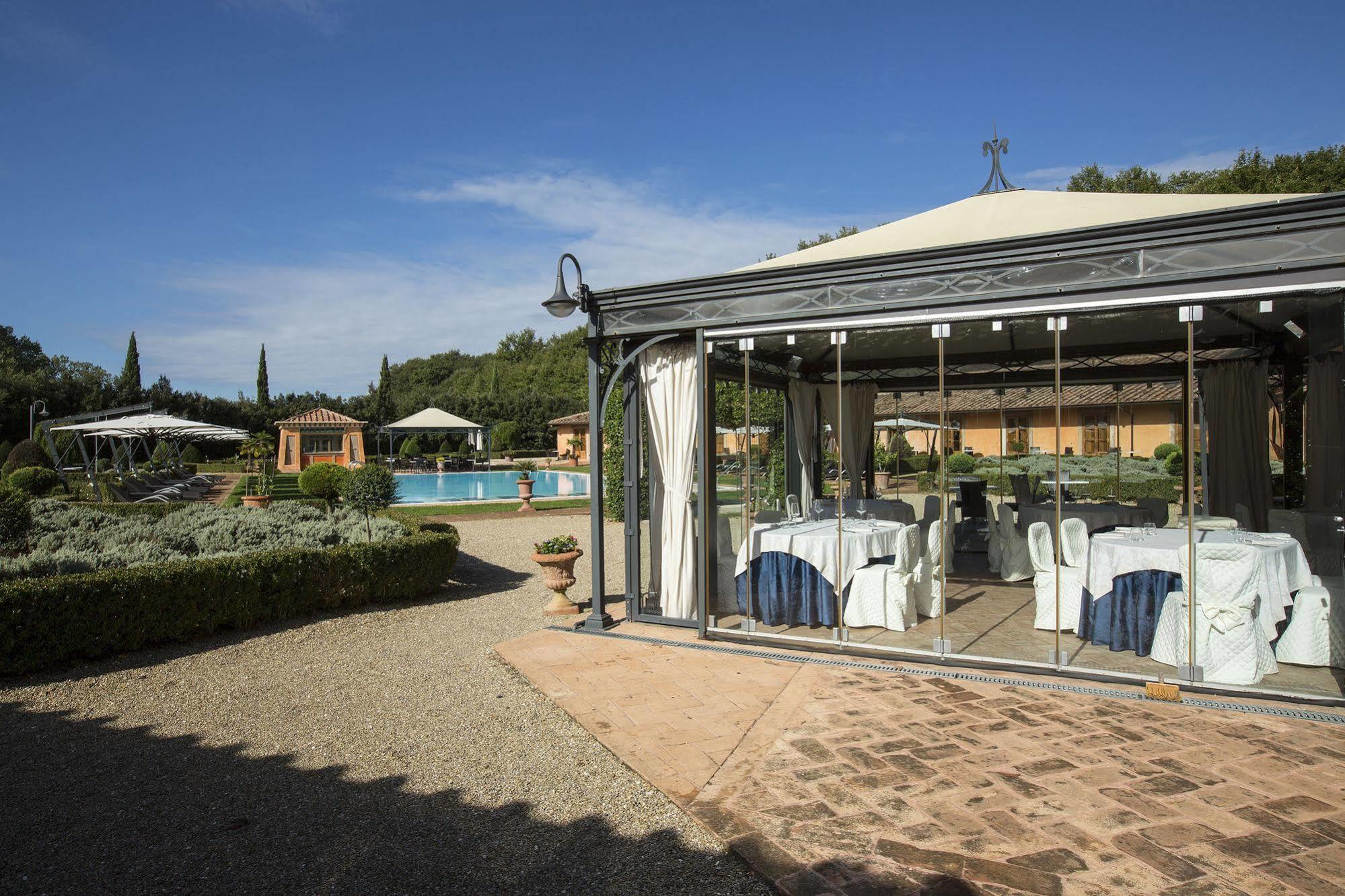 Il Piccolo Castello Hotel Monteriggioni Exterior photo